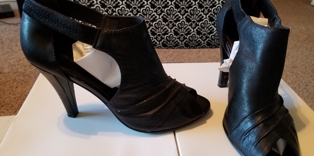 Dress shoes